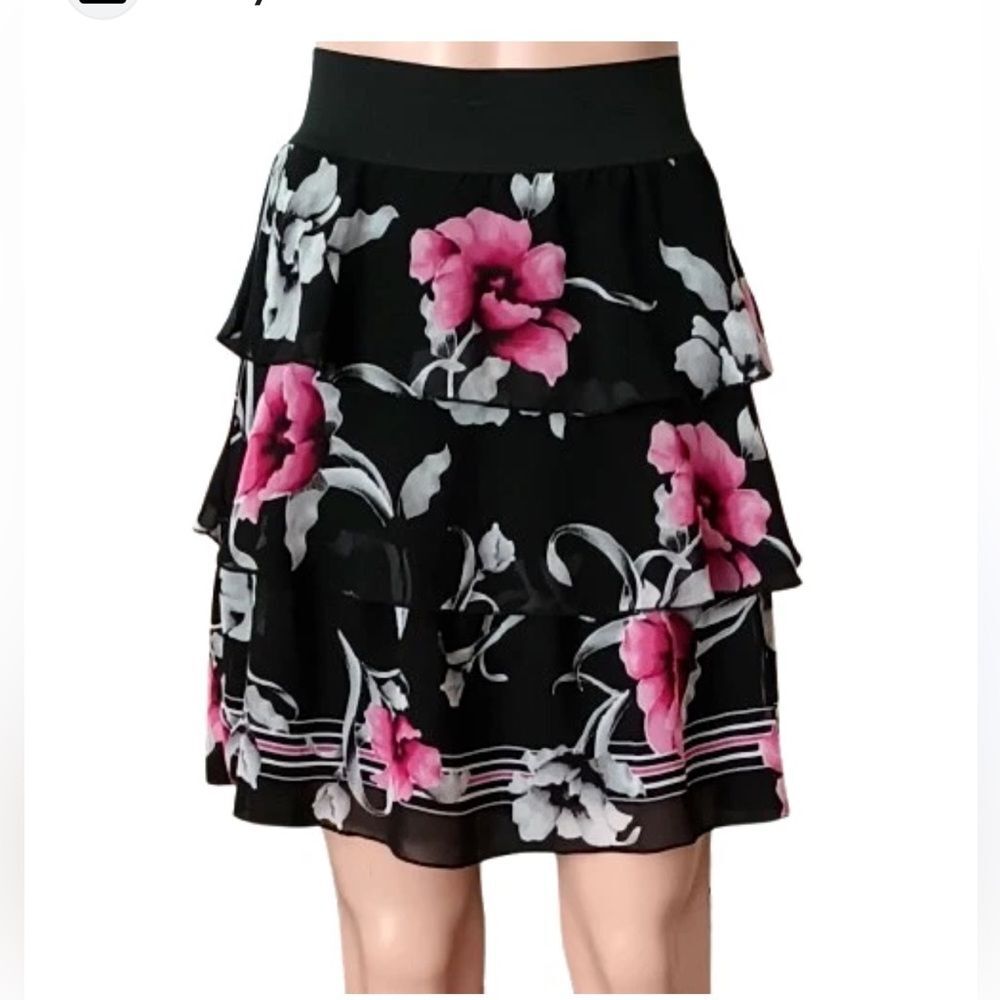 White House Black Market Black and Pink Floral A-Line Skirt